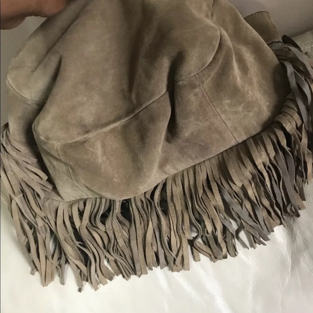 SOLD Gerard Darel indie fringed suede bucket bag - Picture 2 of 5